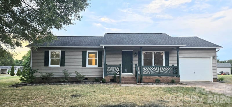 910 Lyndsey Brooke Ct, Lincolnton, NC 28092