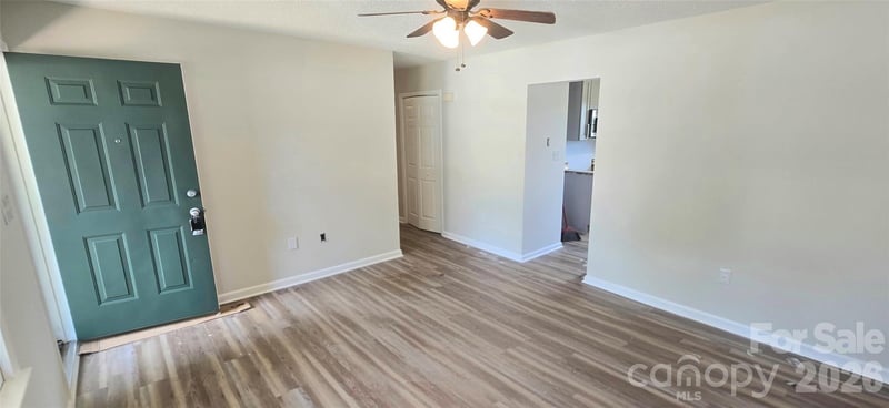 910 Lyndsey Brooke Ct, Lincolnton, NC 28092