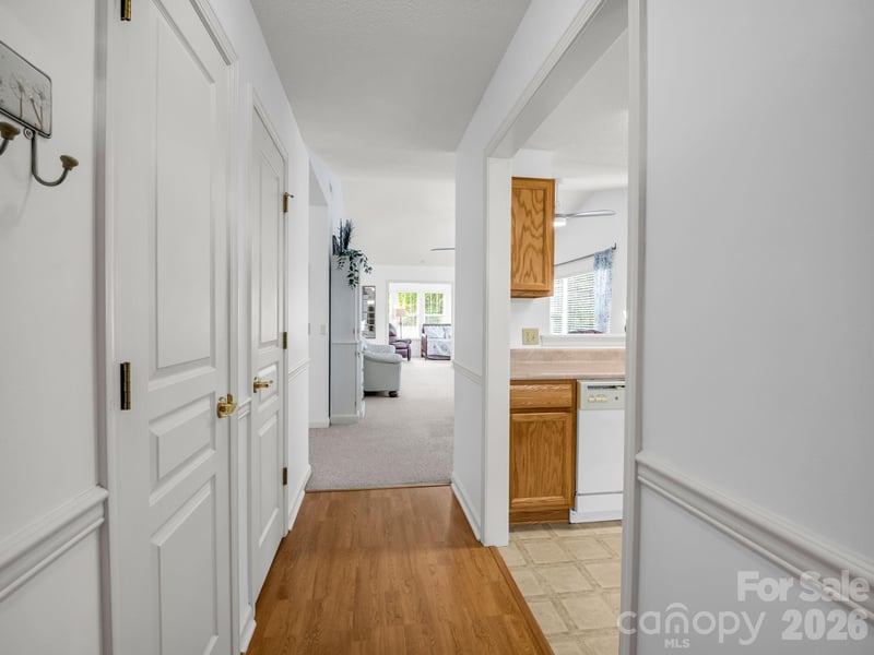 1706 Deermouse Way, Hendersonville, NC 28792