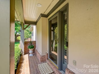 5719 Ballinard Ln, Charlotte, NC 28277