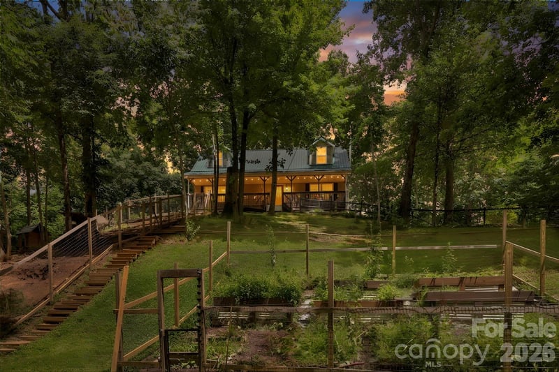 46 Michele Ln, Leicester, NC 28748