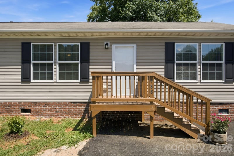 988 Mount Ulla Hw, Mooresville, NC 28115