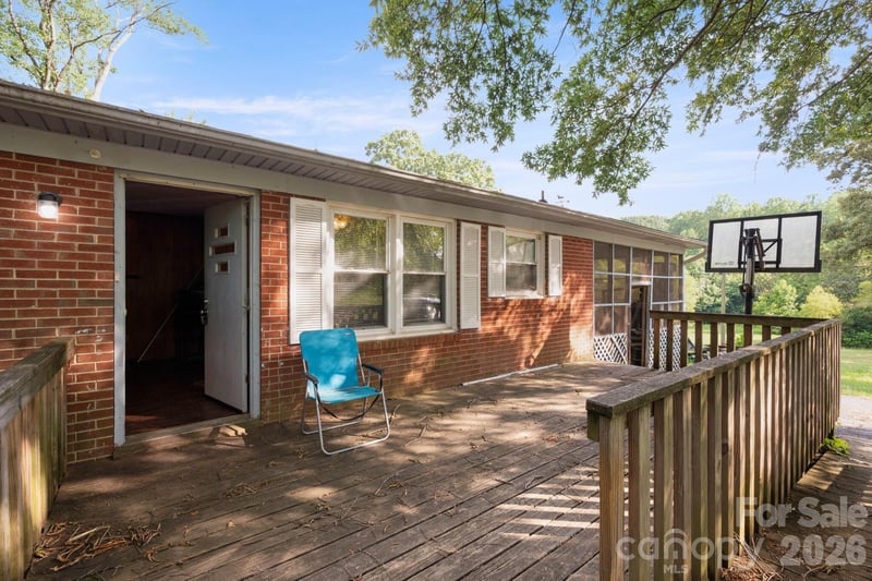 389 Midway Lake Rd, Mooresville, NC 28115