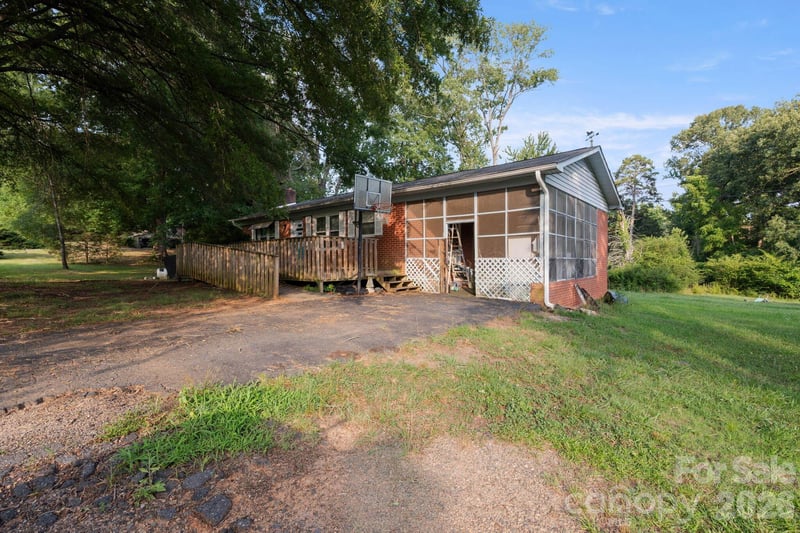 389 Midway Lake Rd, Mooresville, NC 28115