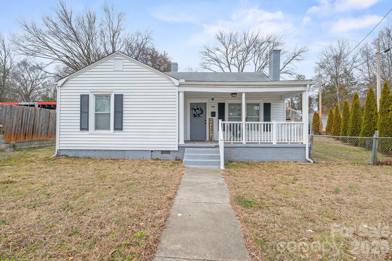 247 Cabarrus Ave E, Concord, NC 28025