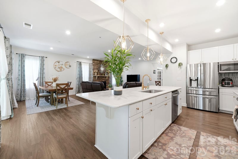 10129 Harvest Gold Dr, Charlotte, NC 28215
