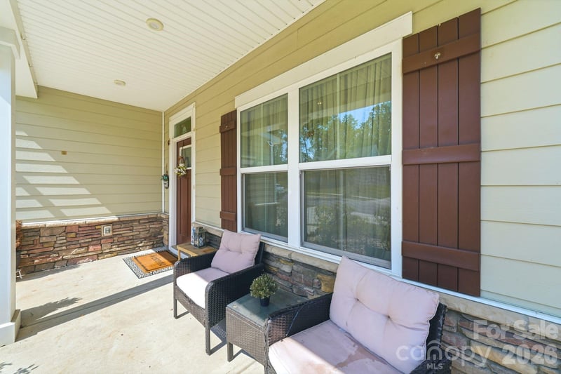10129 Harvest Gold Dr, Charlotte, NC 28215