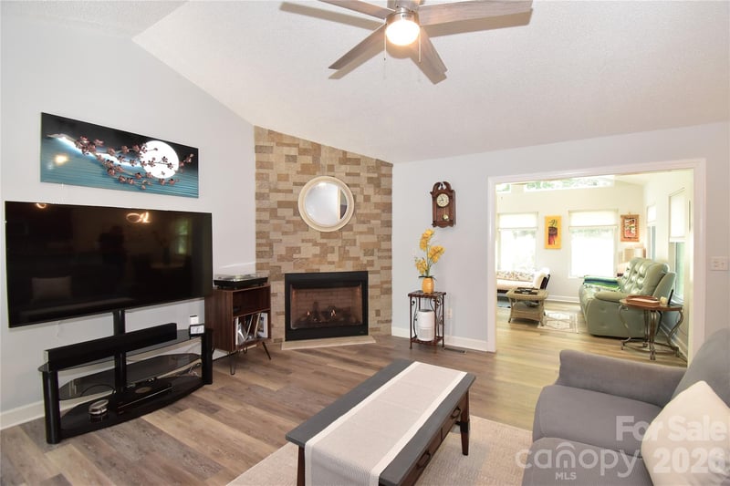 302 Watson Rd, Arden, NC 28704