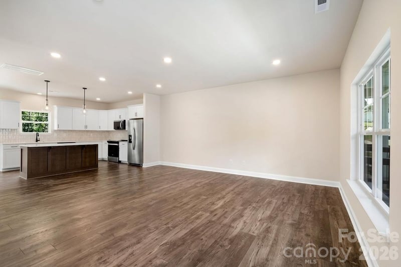 191 Cherry Springs Ln, Asheville, NC 28804