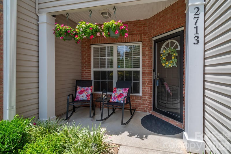 2713 Mill Valley Ct, Matthews, NC 28105