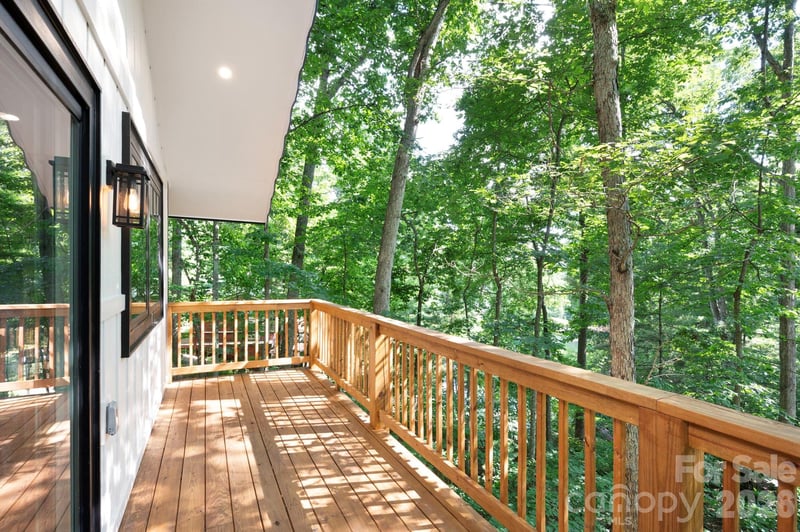 17 Woodhaven Pl, Asheville, NC 28805