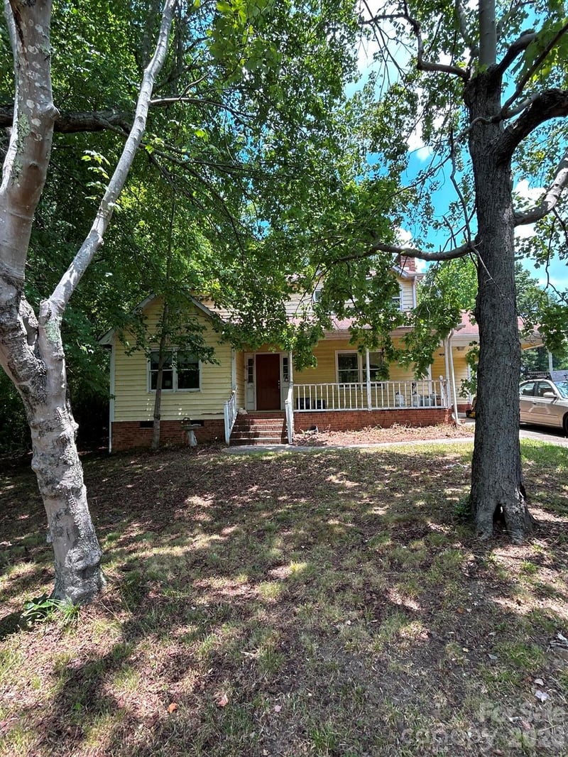 648 Tracy Ln, Gastonia, NC 28056