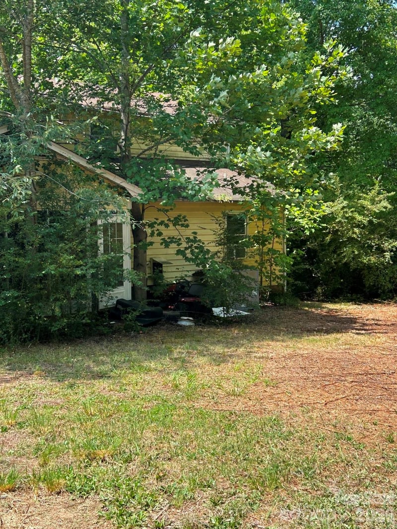 648 Tracy Ln, Gastonia, NC 28056