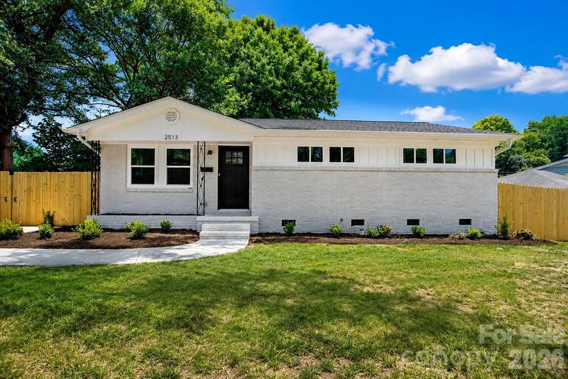 2513 Westgrove Dr, Charlotte, NC 28208