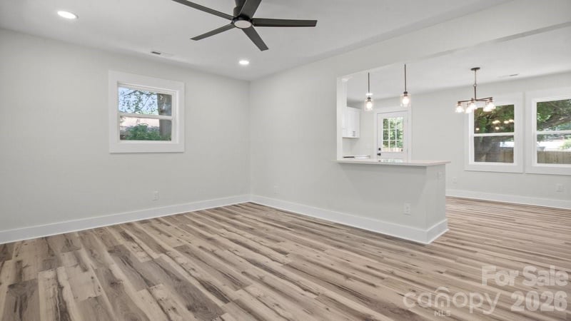 2513 Westgrove Dr, Charlotte, NC 28208