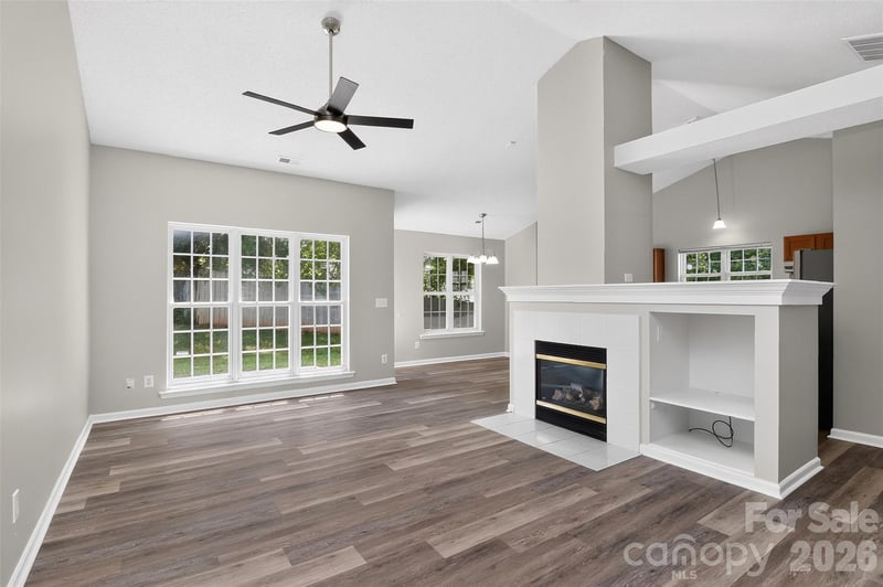 1048 Sandy Point Dr, Concord, NC 28025