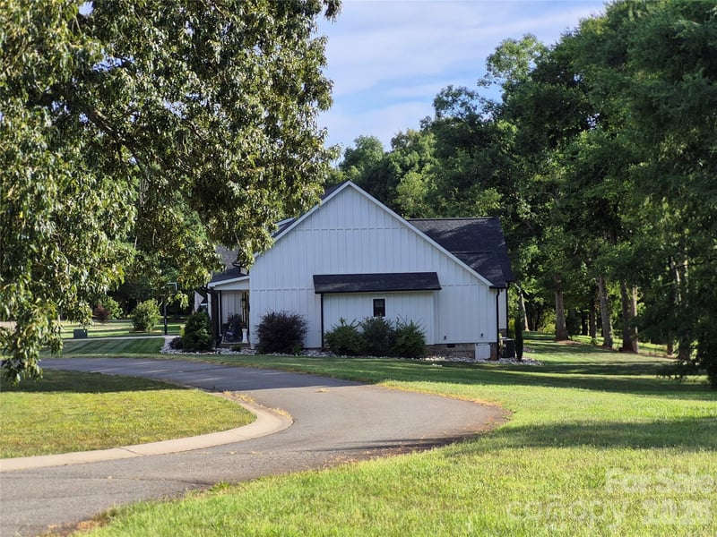 1877 Cline Farm Rd, Lincolnton, NC 28092