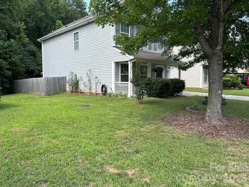 413 Peachtree Rd, Charlotte, NC 28216