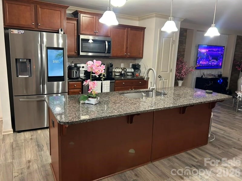 413 Peachtree Rd, Charlotte, NC 28216