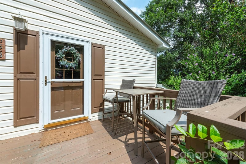223 Davidson Rd, Swannanoa, NC 28778