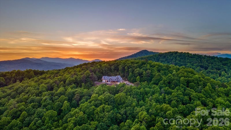 92 Bird Creek Estates Rd, Black Mountain, NC 28711