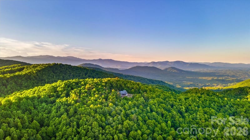 92 Bird Creek Estates Rd, Black Mountain, NC 28711