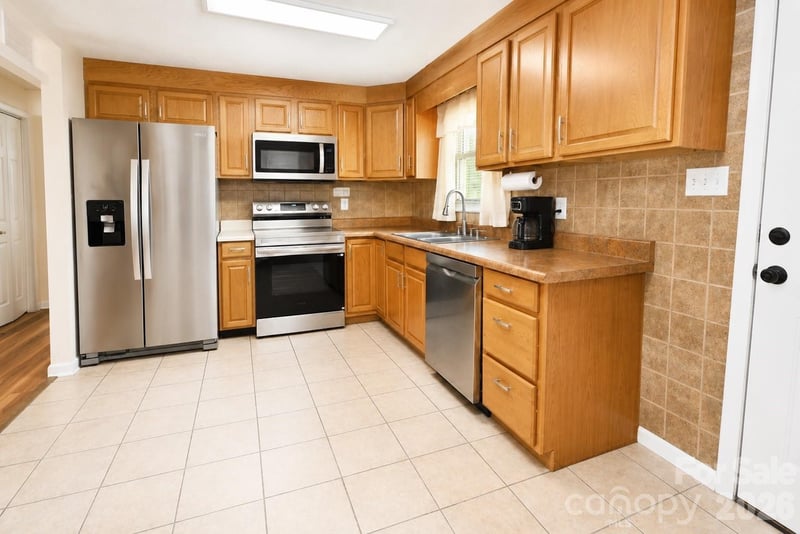 3237 Annex St, Conover, NC 28613