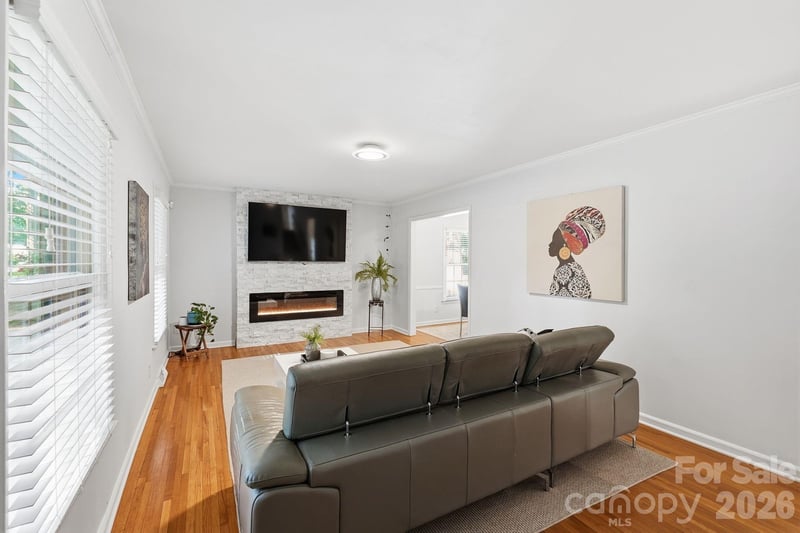 4515 Easthaven Dr, Charlotte, NC 28212