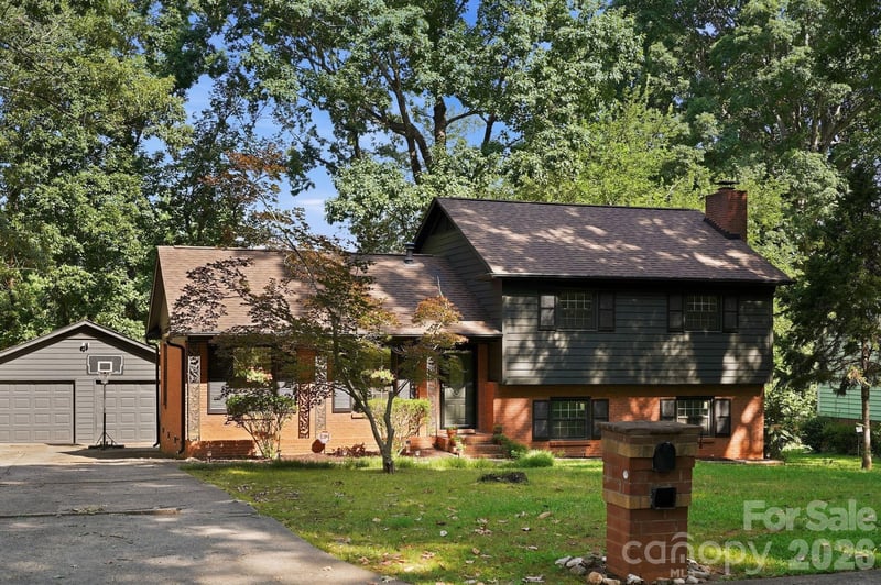 4515 Easthaven Dr, Charlotte, NC 28212