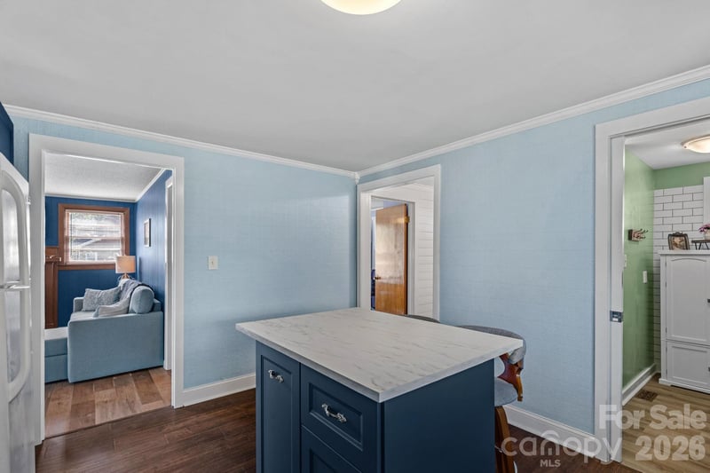 601 Main St, Dallas, NC 28034