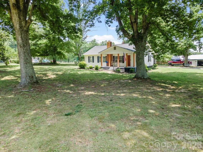 610 Helton Rd, Cherryville, NC 28021
