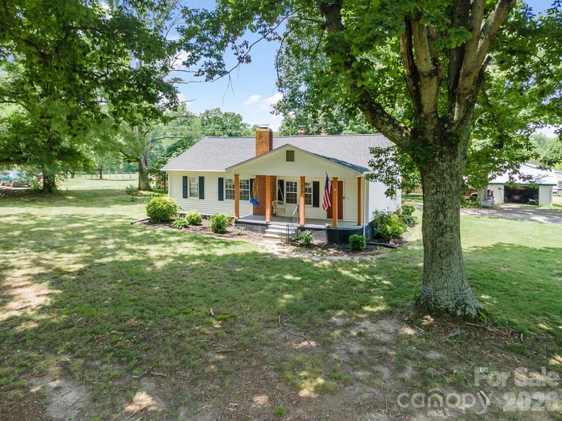 610 Helton Rd, Cherryville, NC 28021