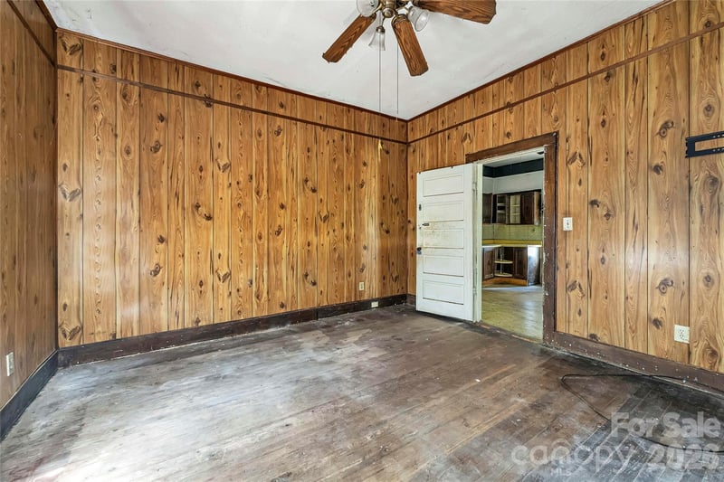 114 6th Ave, Gastonia, NC 28052