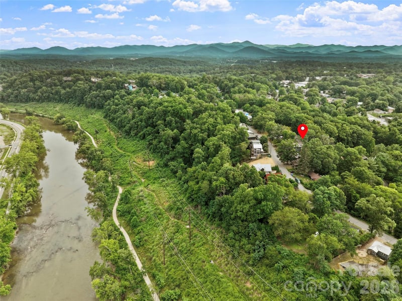 127 Riverview Dr #8 & 8B, Asheville, NC 28806