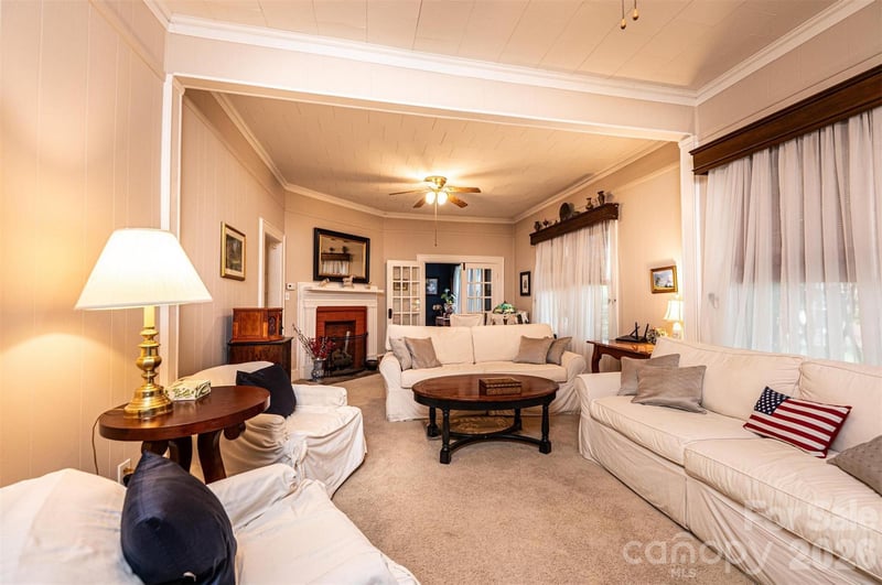 720 Main Ave, Newton, NC 28658