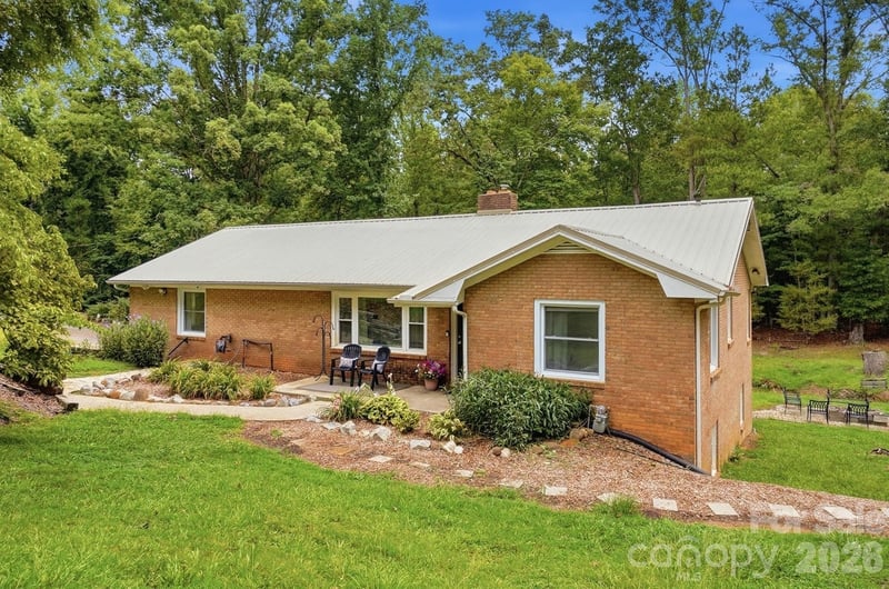 1021 Wedgewood Rd, Lancaster, SC 29720