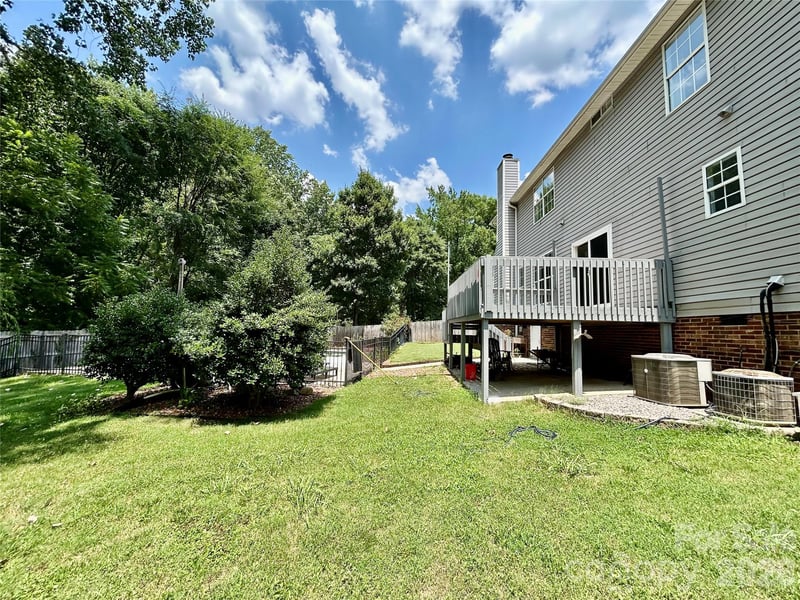 12119 Meadow Post Ln, Charlotte, NC 28269