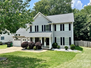 12119 Meadow Post Ln, Charlotte, NC 28269