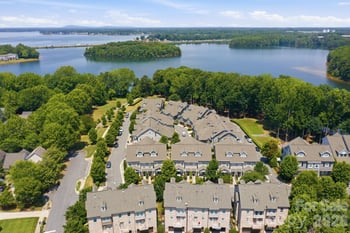 744 Amalfi Dr, Davidson, NC 28036
