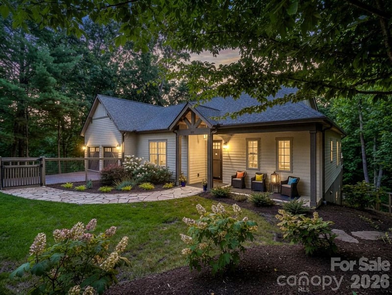 122 Cisco Rd, Asheville, NC 28805