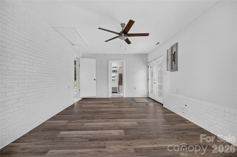 1717 Emmanuel Church Rd, Conover, NC 28613