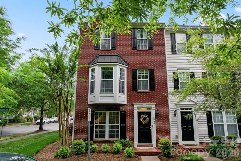 12905 Bullock Greenway Blvd, Charlotte, NC 28277