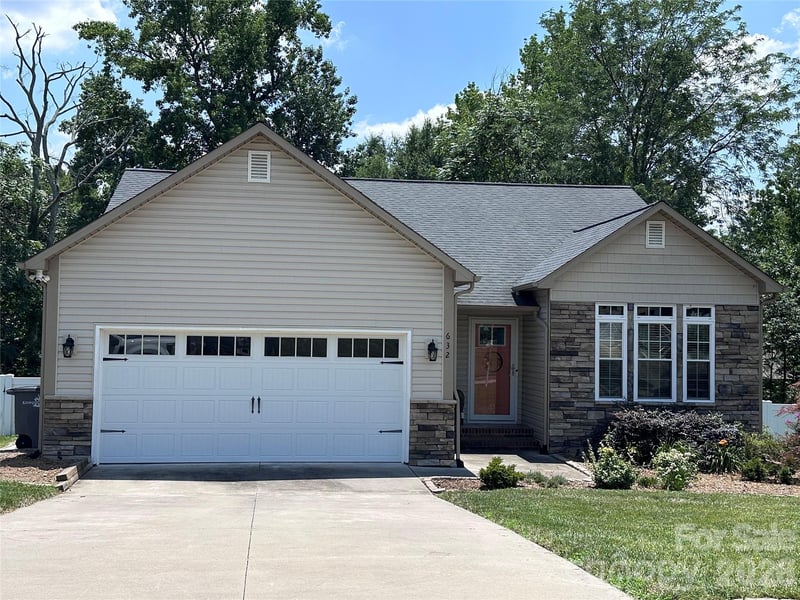 632 Marigold Dr, Kannapolis, NC 28083