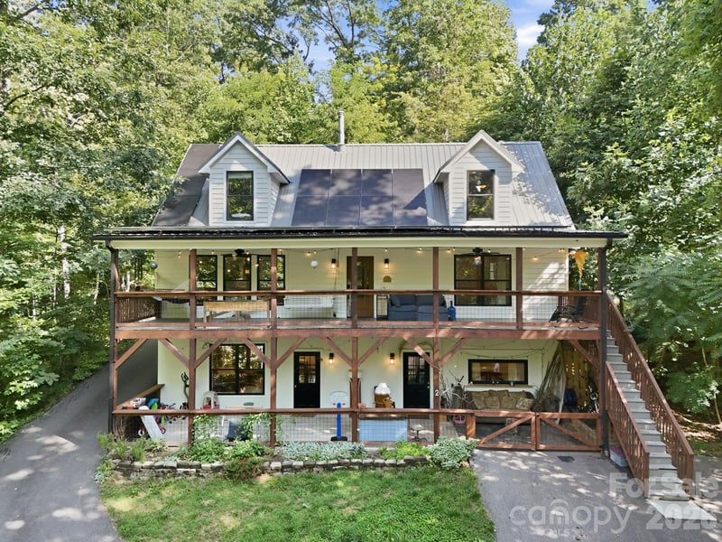 2 Coneflower Ct, Black Mountain, NC 28711