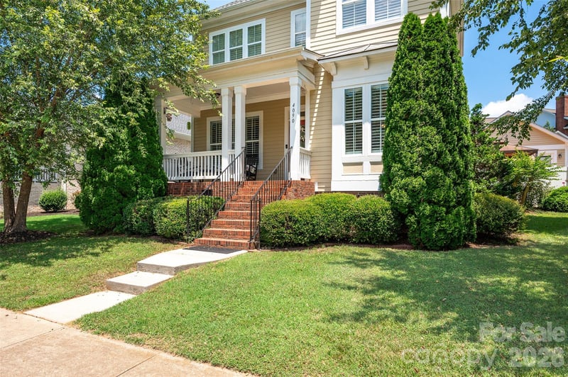 4090 Library Ln, Conover, NC 28613