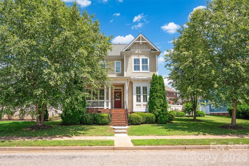 4090 Library Ln, Conover, NC 28613