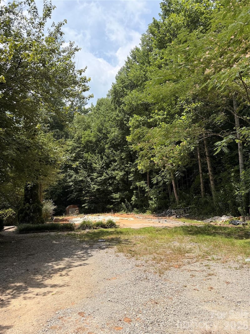 85 Corona Heights Ln, Brevard, NC 28712