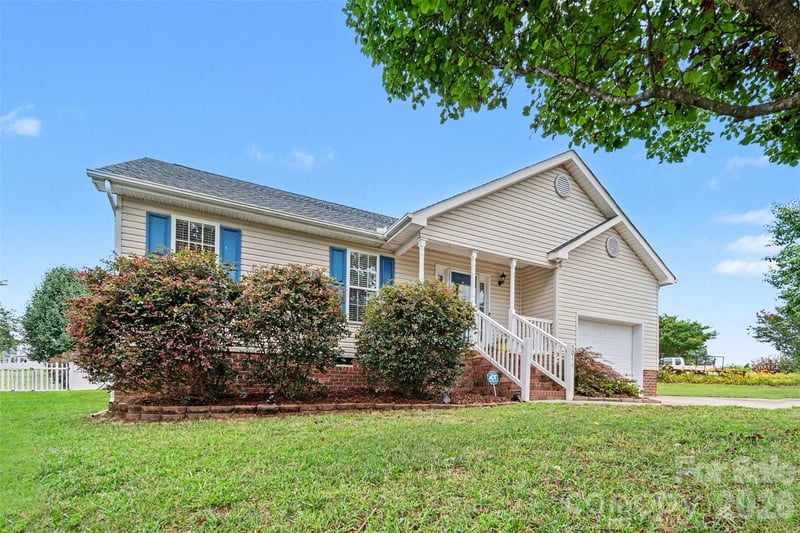 5044 Daffodil Ln, Concord, NC 28025