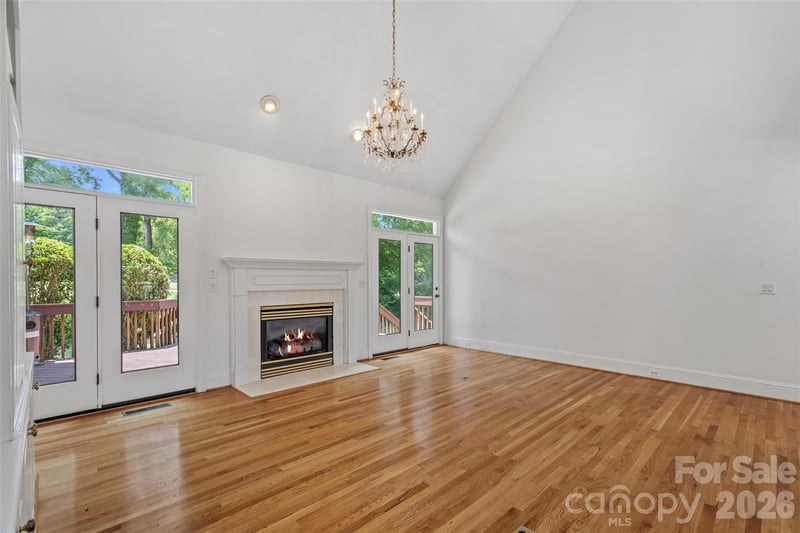 19322 River Falls Dr, Davidson, NC 28036