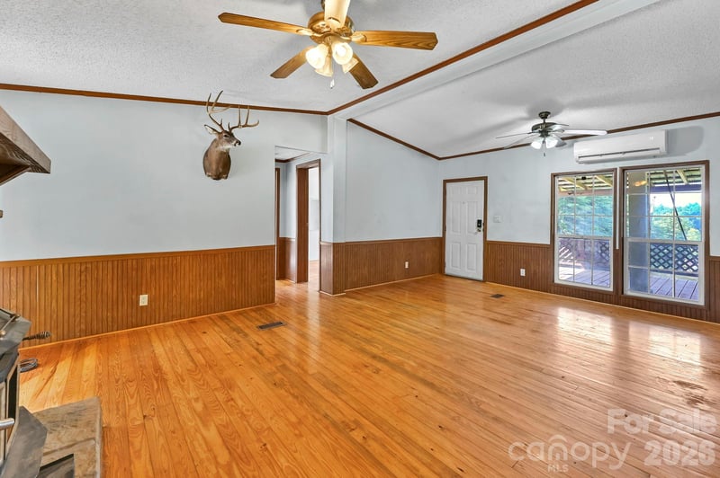 284 Paul Gosnell Rd, Marshall, NC 28753